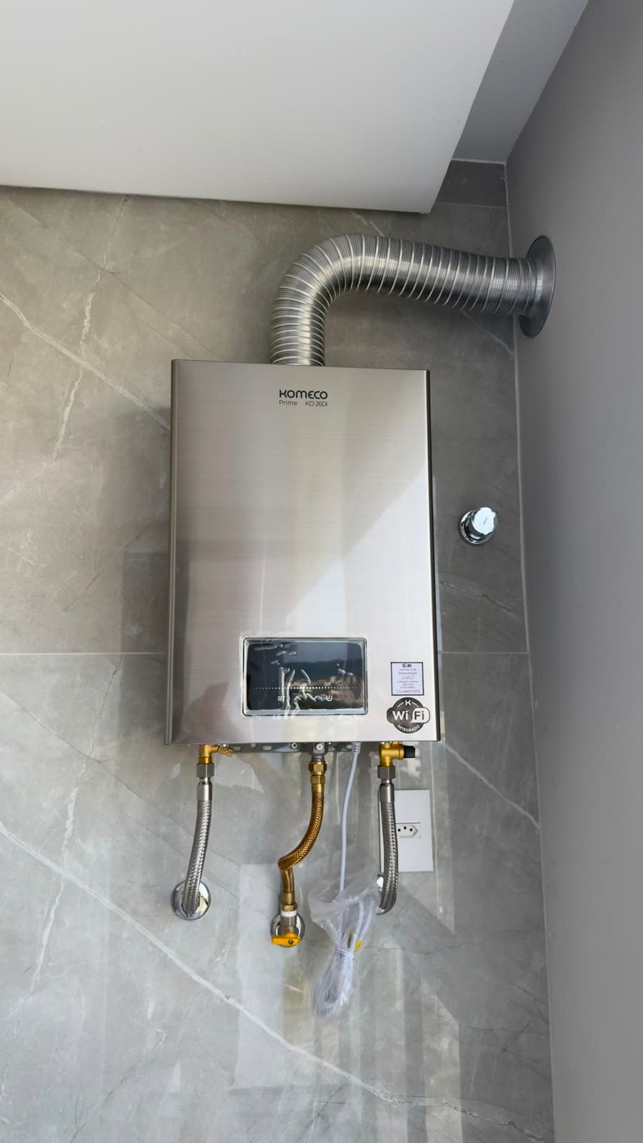 Aquecedor a gás instalado pela JR Acabamentos